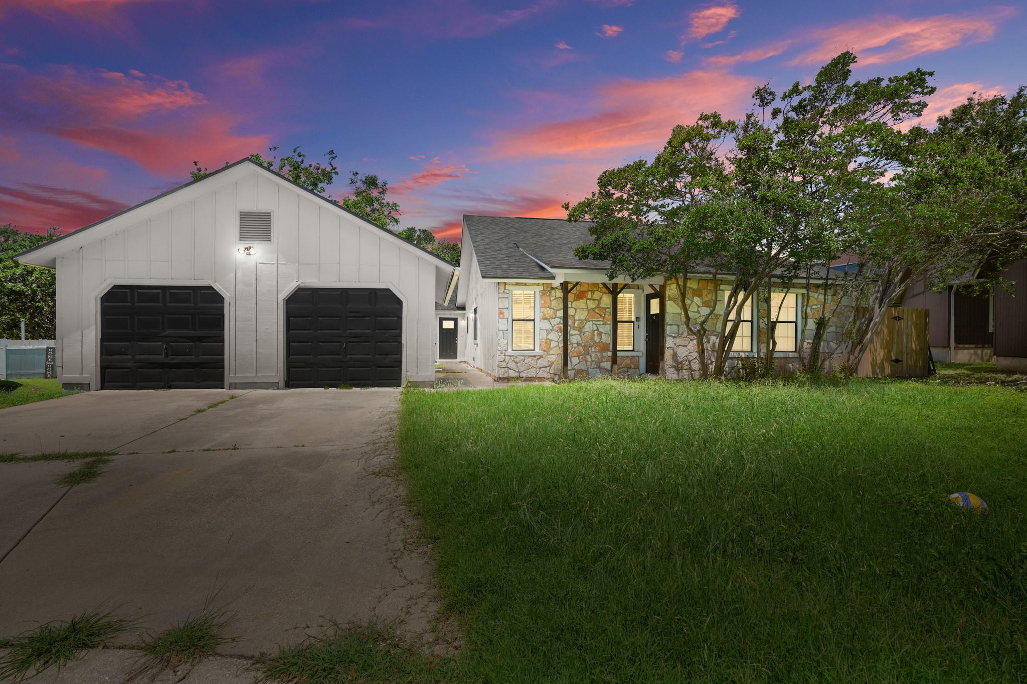 1606 Dale, Round Rock, TX 78664 — photo 1