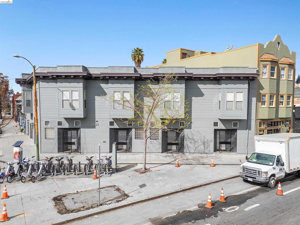 2401 San Pablo Ave, Oakland, CA 94607 — photo 1