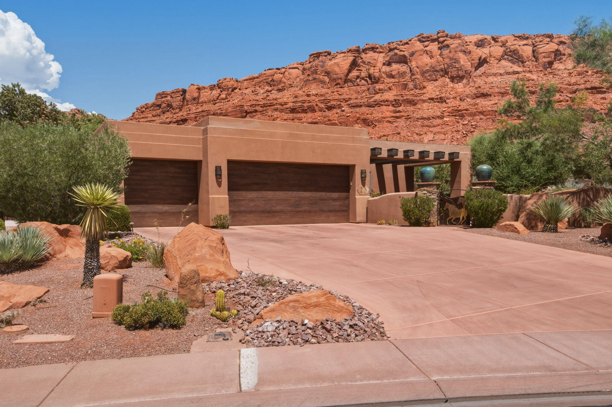 2336 Entrada Trail 23, St George, UT 84770 — photo 1