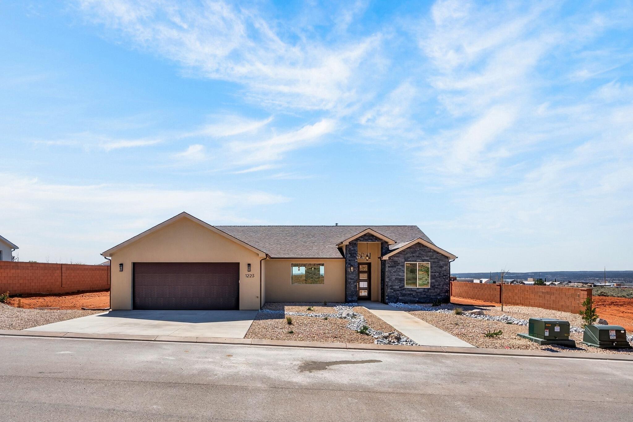 1223 W Kokopelli Street, Hildale, UT 84784 — photo 1