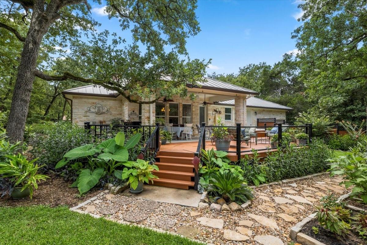 118 Loblolly, Elgin, TX 78621 — photo 1