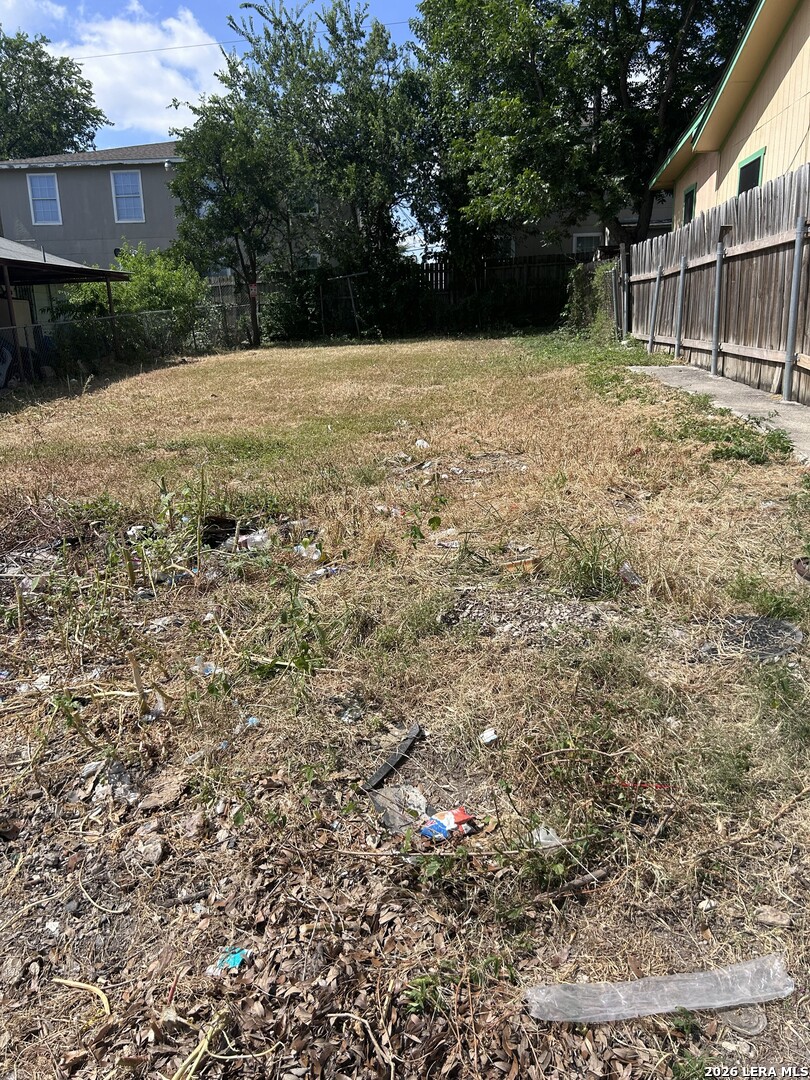 2012 LYONS ST, , 78207 — photo 1