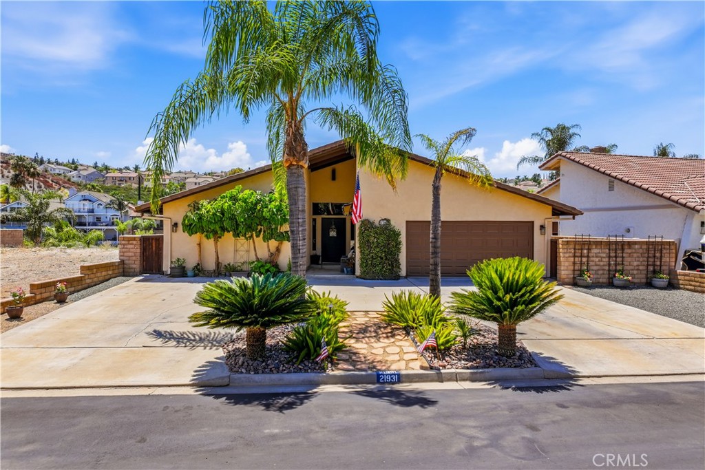 21931 Strawberry, Canyon Lake, CA 92587 — photo 1