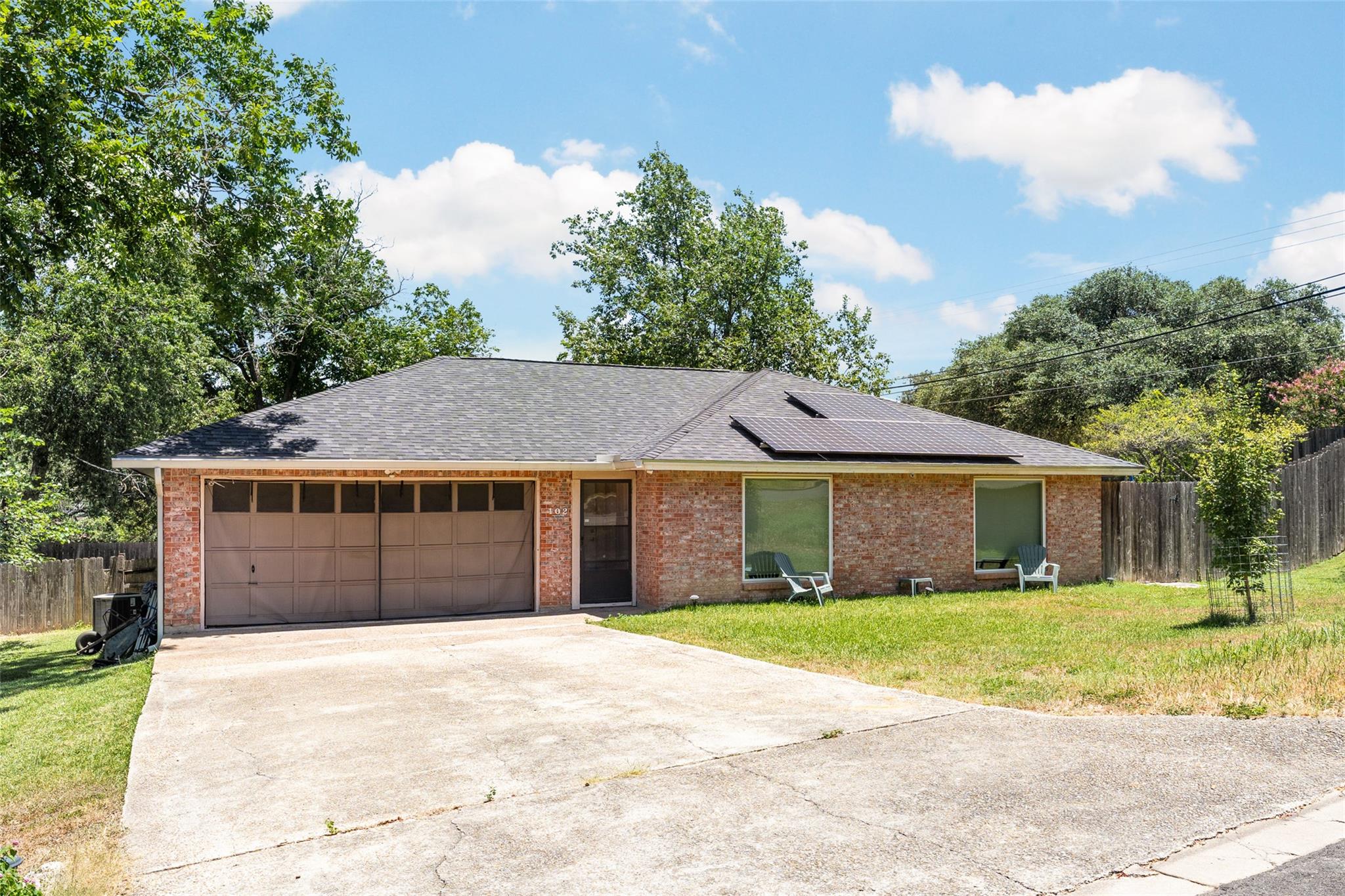 102 Chaparral, San Marcos, TX 78666 — photo 1