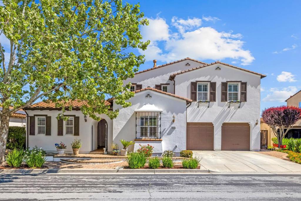 6560 Eagle Ridge Court, Gilroy, CA 95020 — photo 1