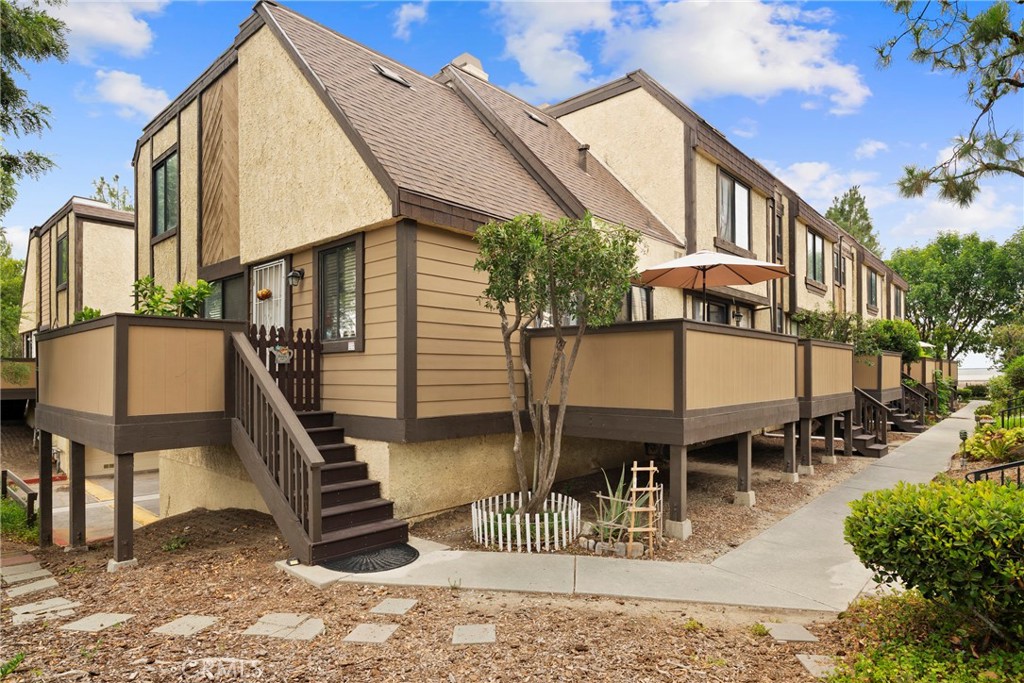 11300 Foothill Boulevard 7, Sylmar, CA 91342 — photo 1