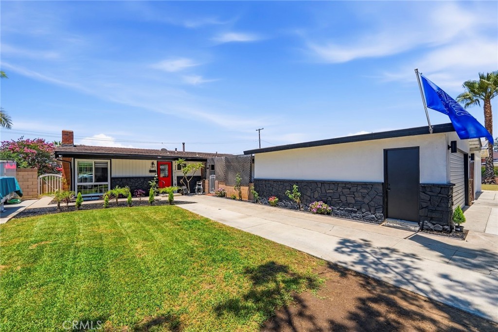 1013 N Lyman, Covina, CA 91724 — photo 1