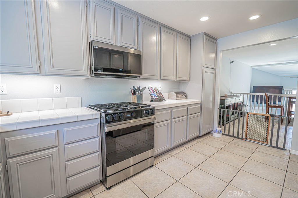 25708 Holiday Circle B, Stevenson Ranch, CA 91381 — photo 1