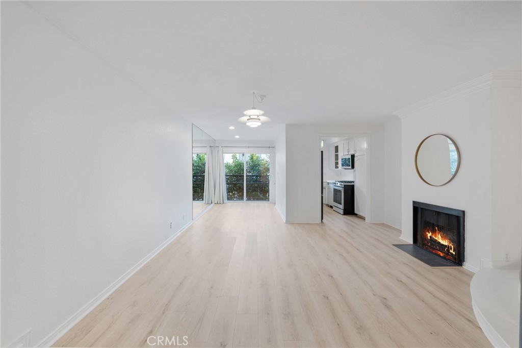 1355 N Sierra Bonita 208, Los Angeles, CA 90046 — photo 1