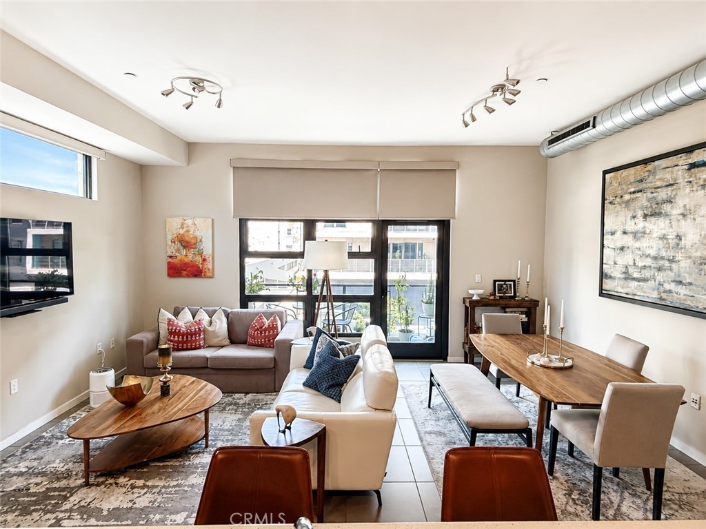 133 The Promenade N 334, Long Beach, CA 90802 — photo 1