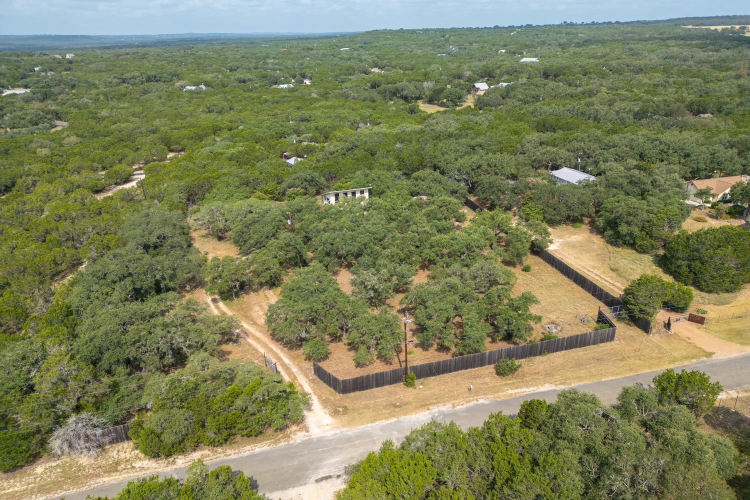 500  Ridge Oak Dr, Wimberley, TX 78676 — photo 1
