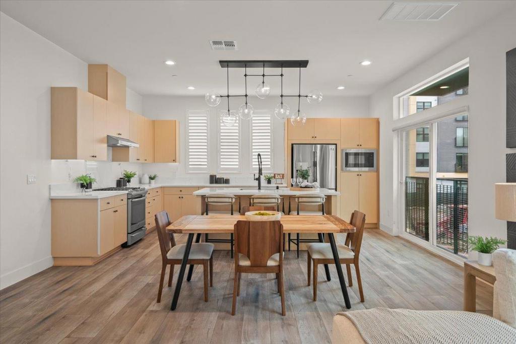 186 Nexus Loop, San Jose, CA 95110 — photo 1