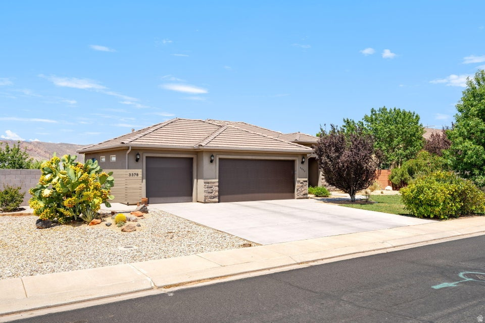 3378 W 400 N, Hurricane, UT 84737 — photo 1