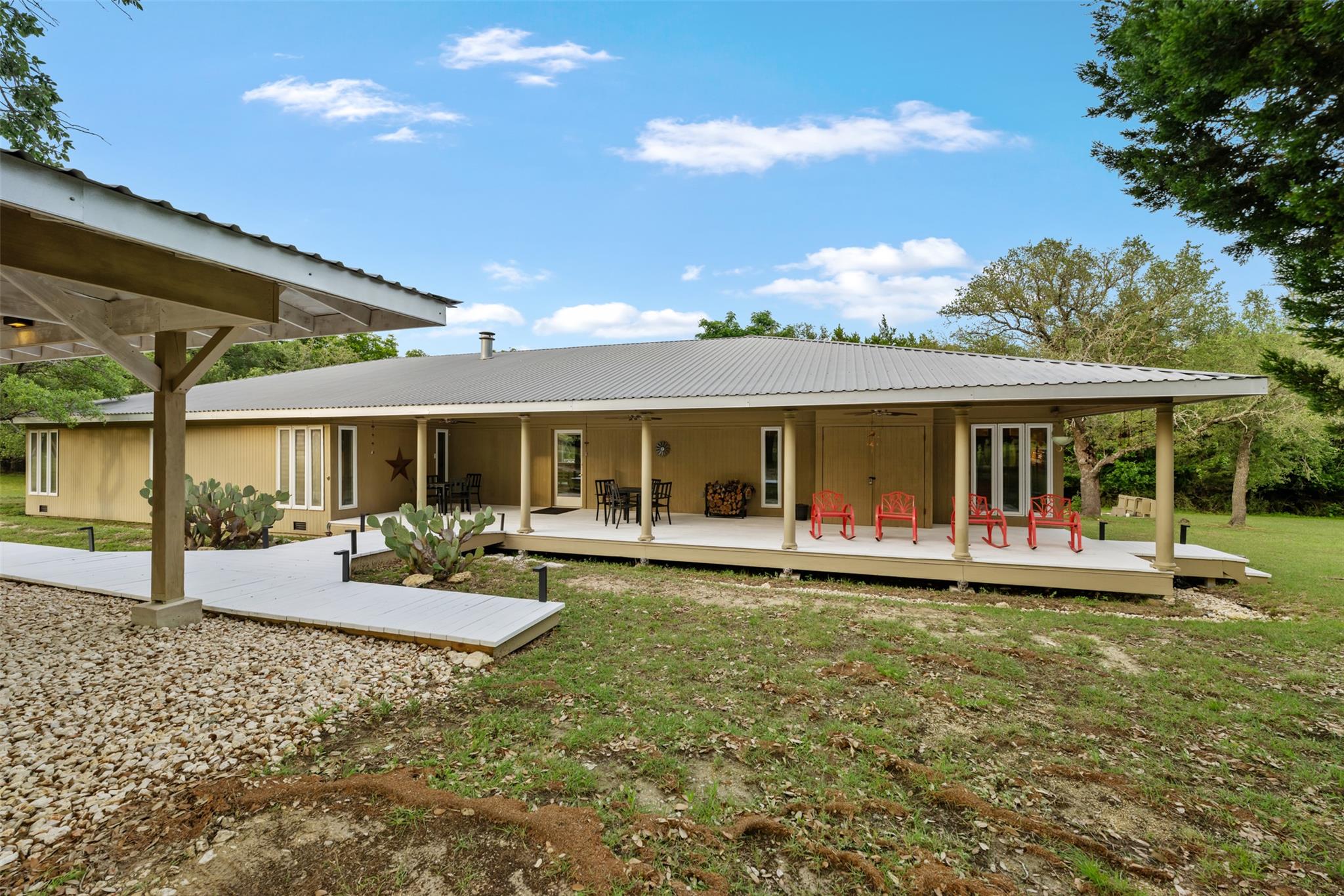 212  County Road 229 Rd, Briggs, TX 78608 — photo 1