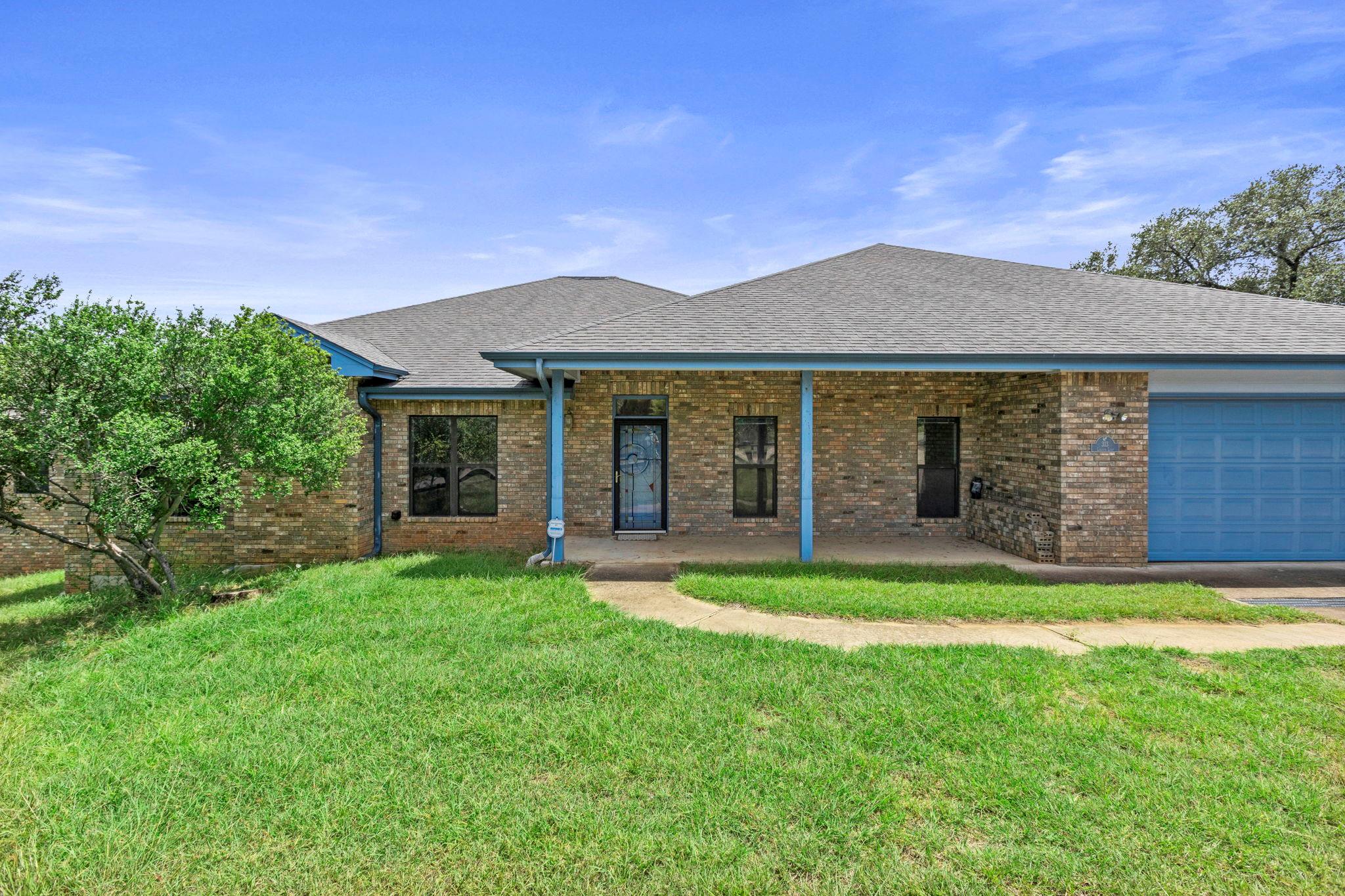 313  Lagoon Loop, Horseshoe Bay, TX 78657 — photo 1