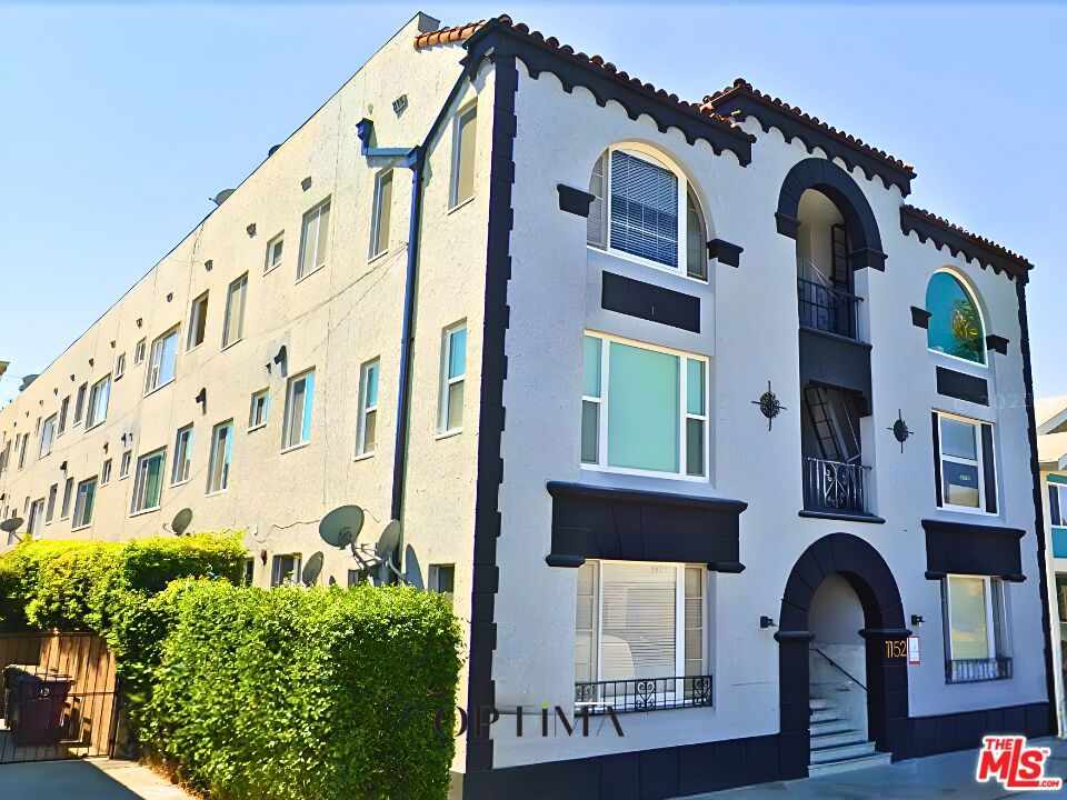 1152 E 1st Street, Long Beach, CA 90802 — photo 1