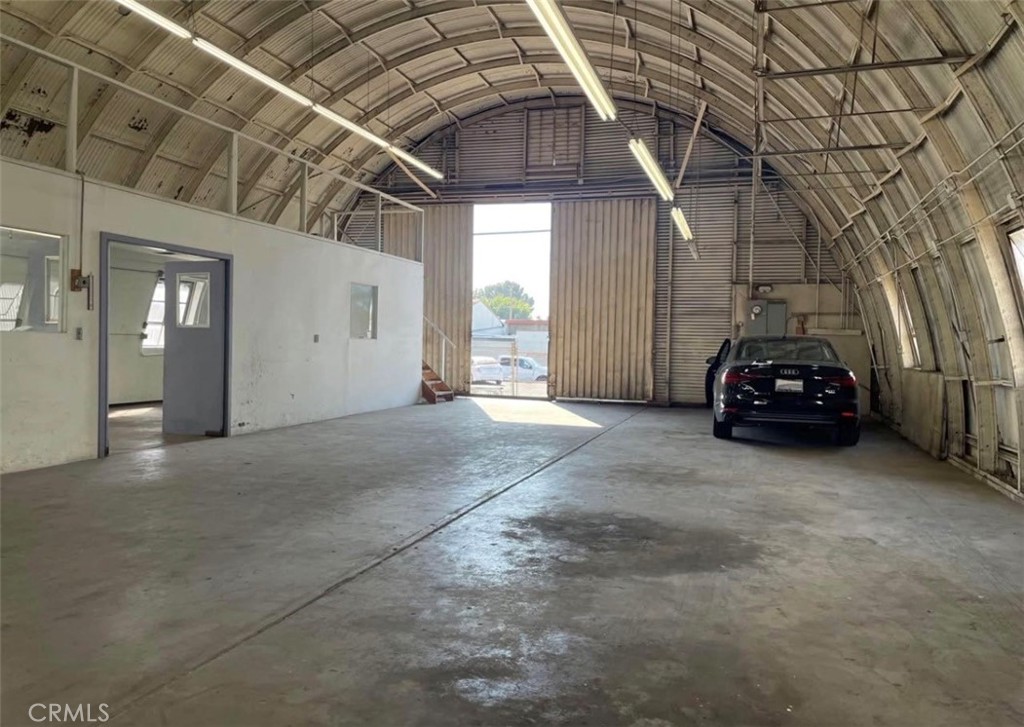 138 E Pomona