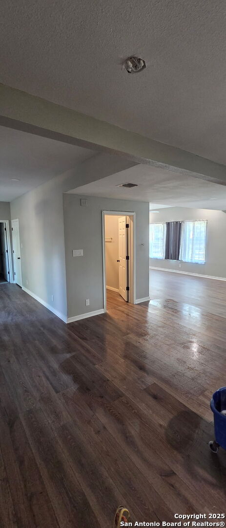 806 21st, Hondo, TX 78861 — photo 1