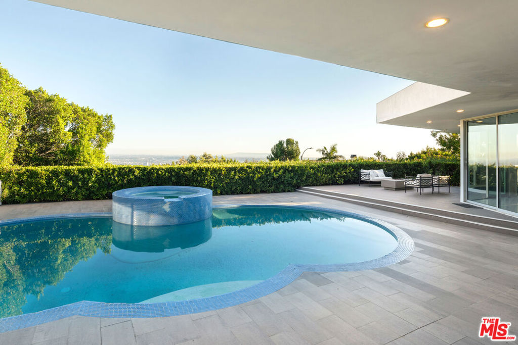 1506 Blue Jay Way, Los Angeles, CA 90069 — photo 1