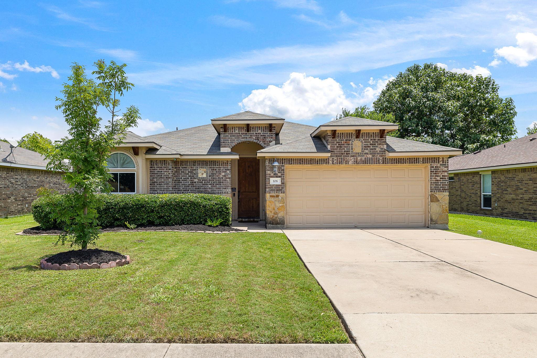 106 Legends Of Hutto, Hutto, TX 78634 — photo 1