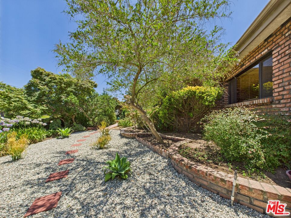 7449 Kentwood Avenue, Los Angeles, CA 90045 — photo 1