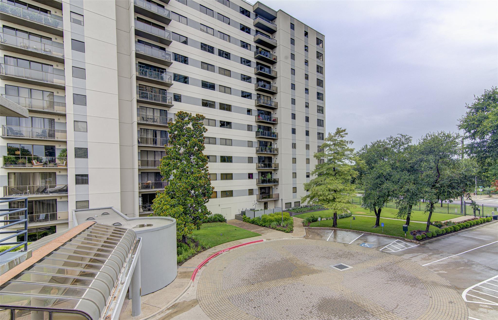 40 Interstate 35, Austin, TX 78701 — photo 1