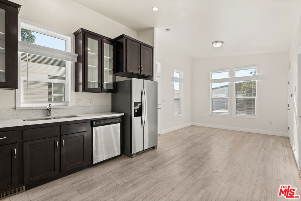 8250 Lankershim Boulevard 185, North Hollywood, CA 91605 — photo 1