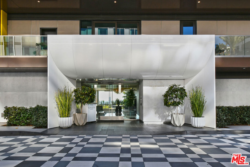8420 W Sunset Boulevard 403, West Hollywood, CA 90069 — photo 1