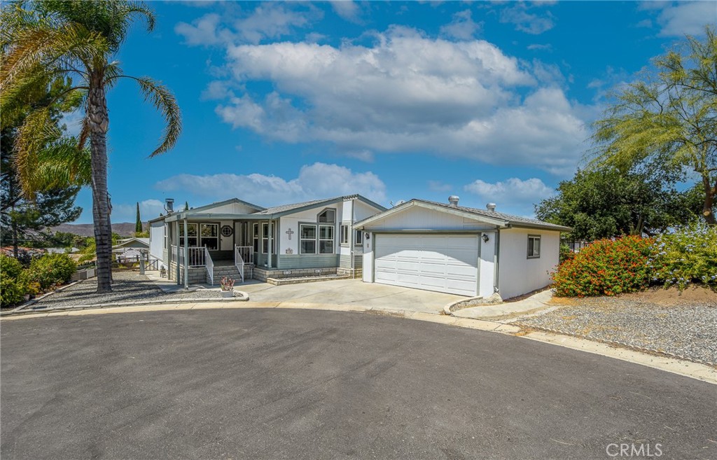 1536 S State Street 218 B, Hemet, CA 92543 — photo 1