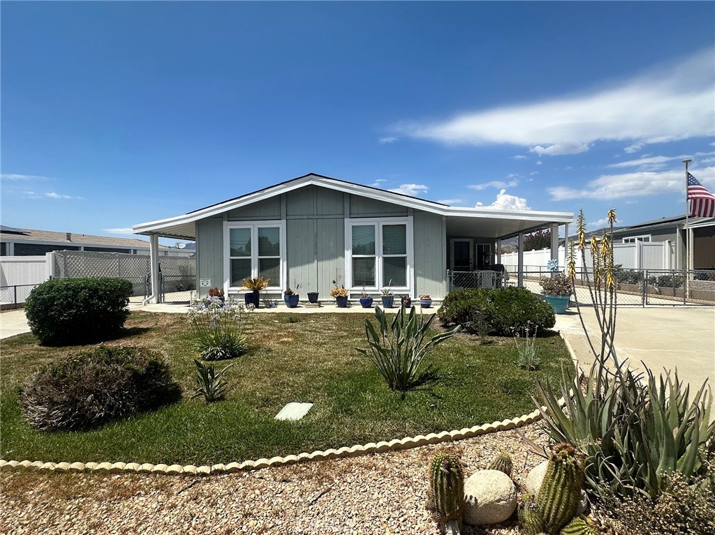 25350 W Posey, Hemet, CA 92544 — photo 1