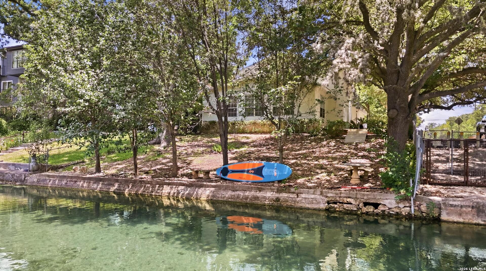 101 E EDGEWATER TER, New Braunfels, TX 78130 — photo 1