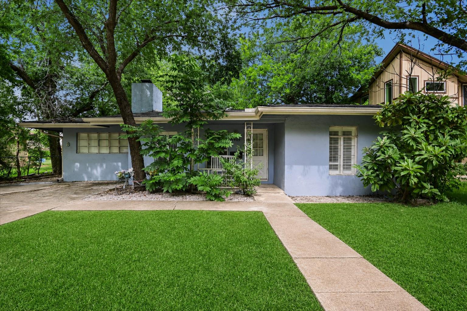 3409 Banton, Austin, TX 78722 — photo 1