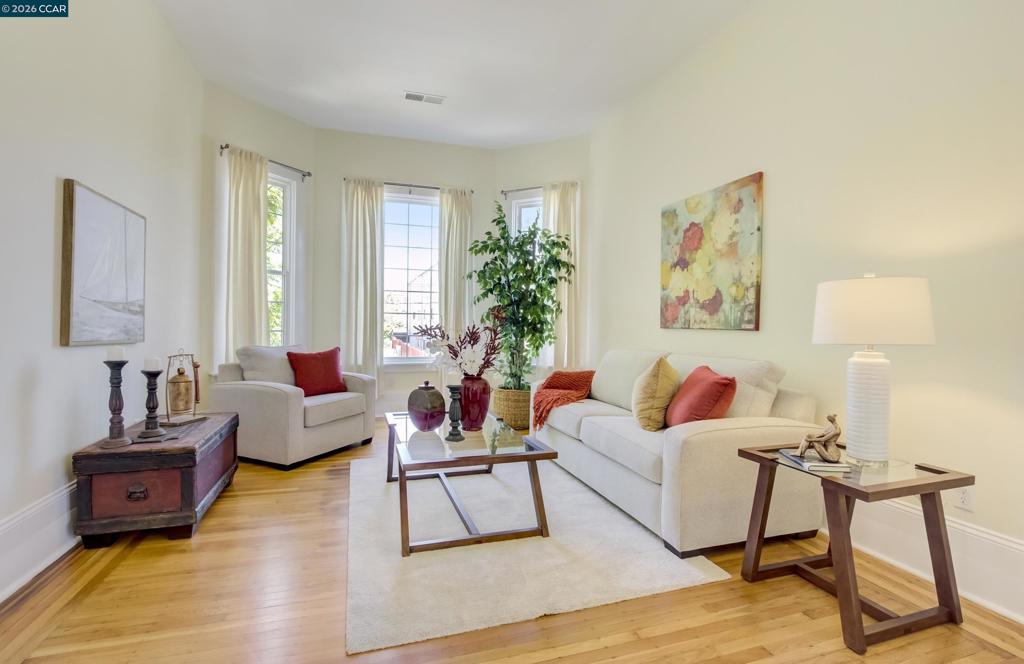 1522 Harmon St, Berkeley, CA 94703 — photo 1