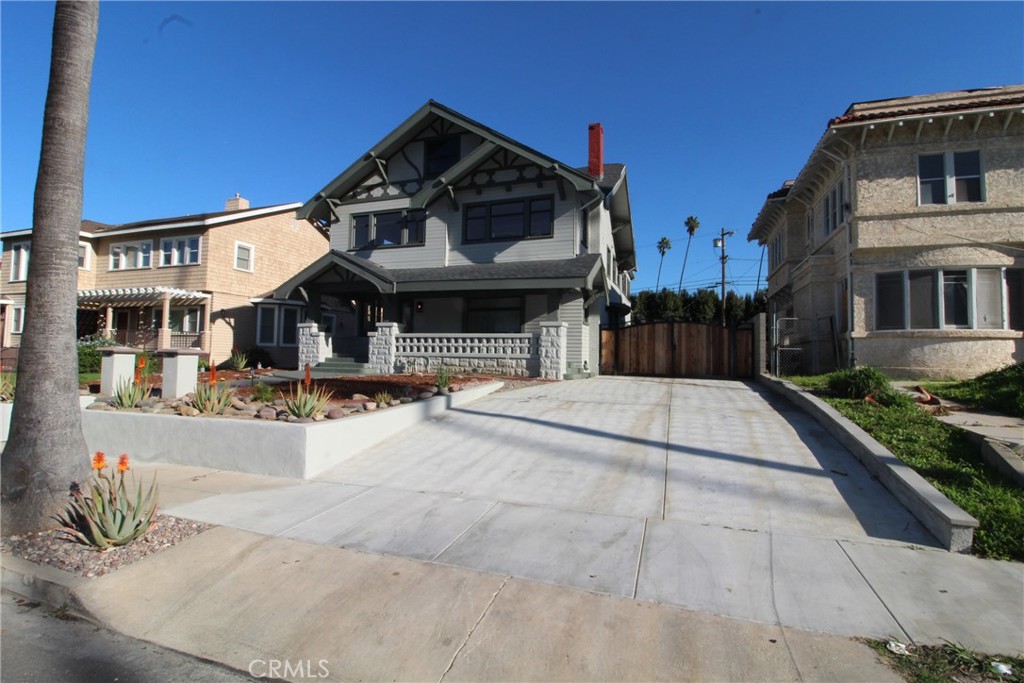 1224 3rd Avenue, Los Angeles, CA 90019 — photo 1