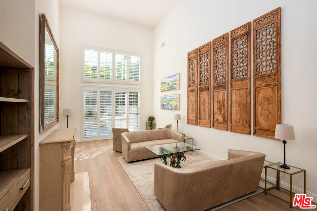 2337 Fox Hills Drive 102, Los Angeles, CA 90064 — photo 1
