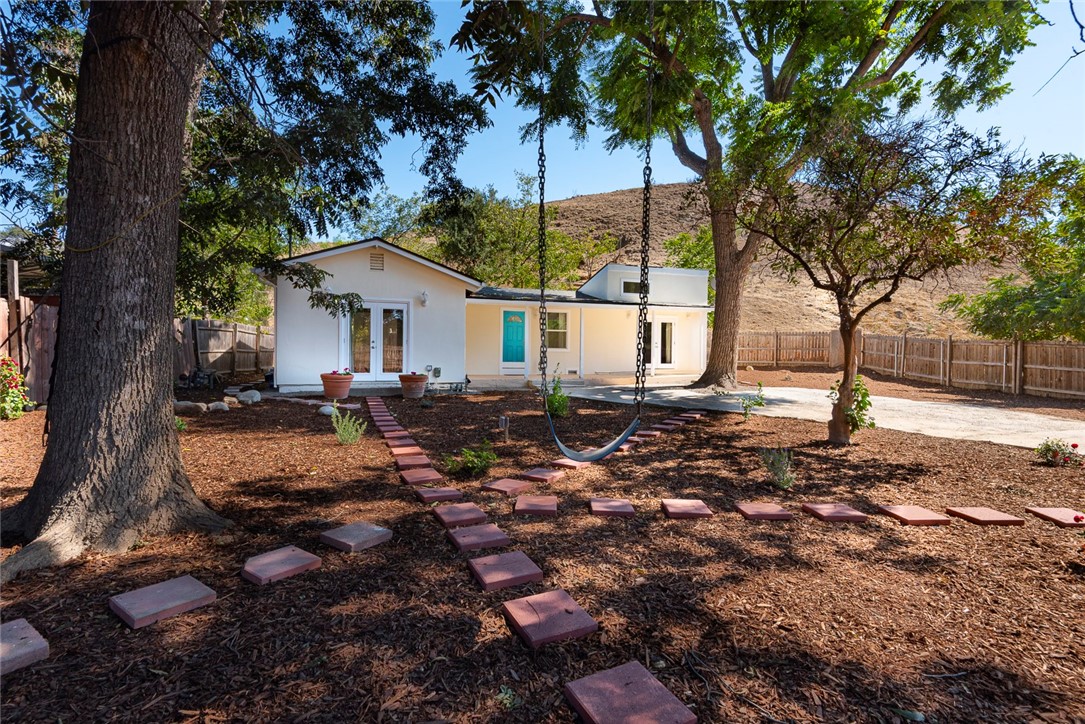 10416 Clybourn Avenue, Shadow Hills, CA 91040 — photo 1