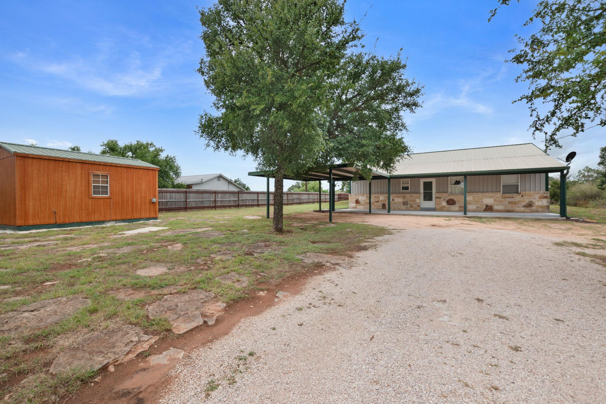 204 Deer Ridge, Burnet, TX 78611 — photo 1