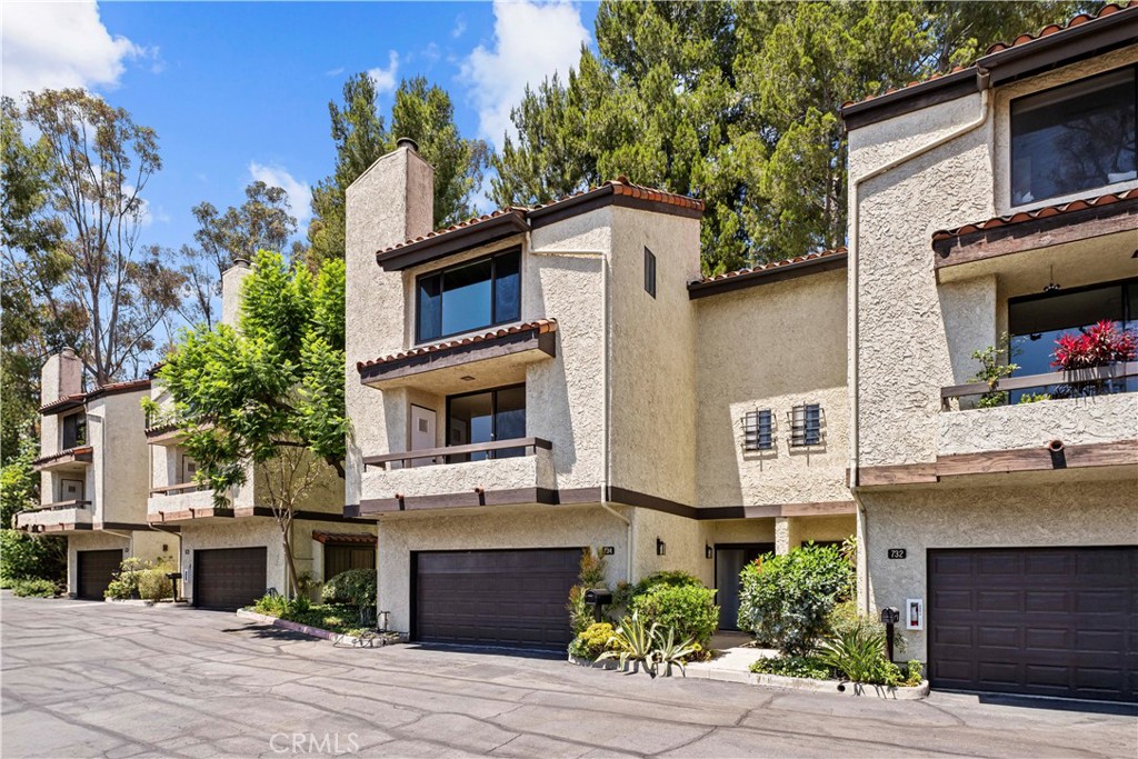 734 Fremont Villas, Los Angeles, CA 90042 — photo 1