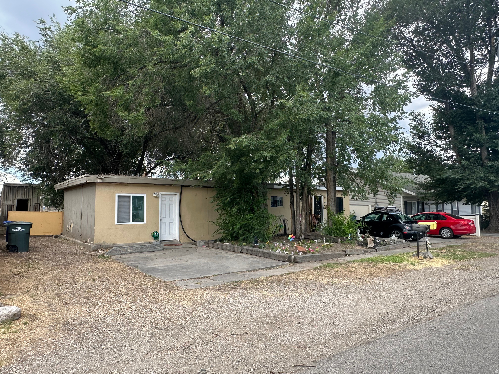 1461 W SUNSET AVE, West Valley City, UT 84119 — photo 1