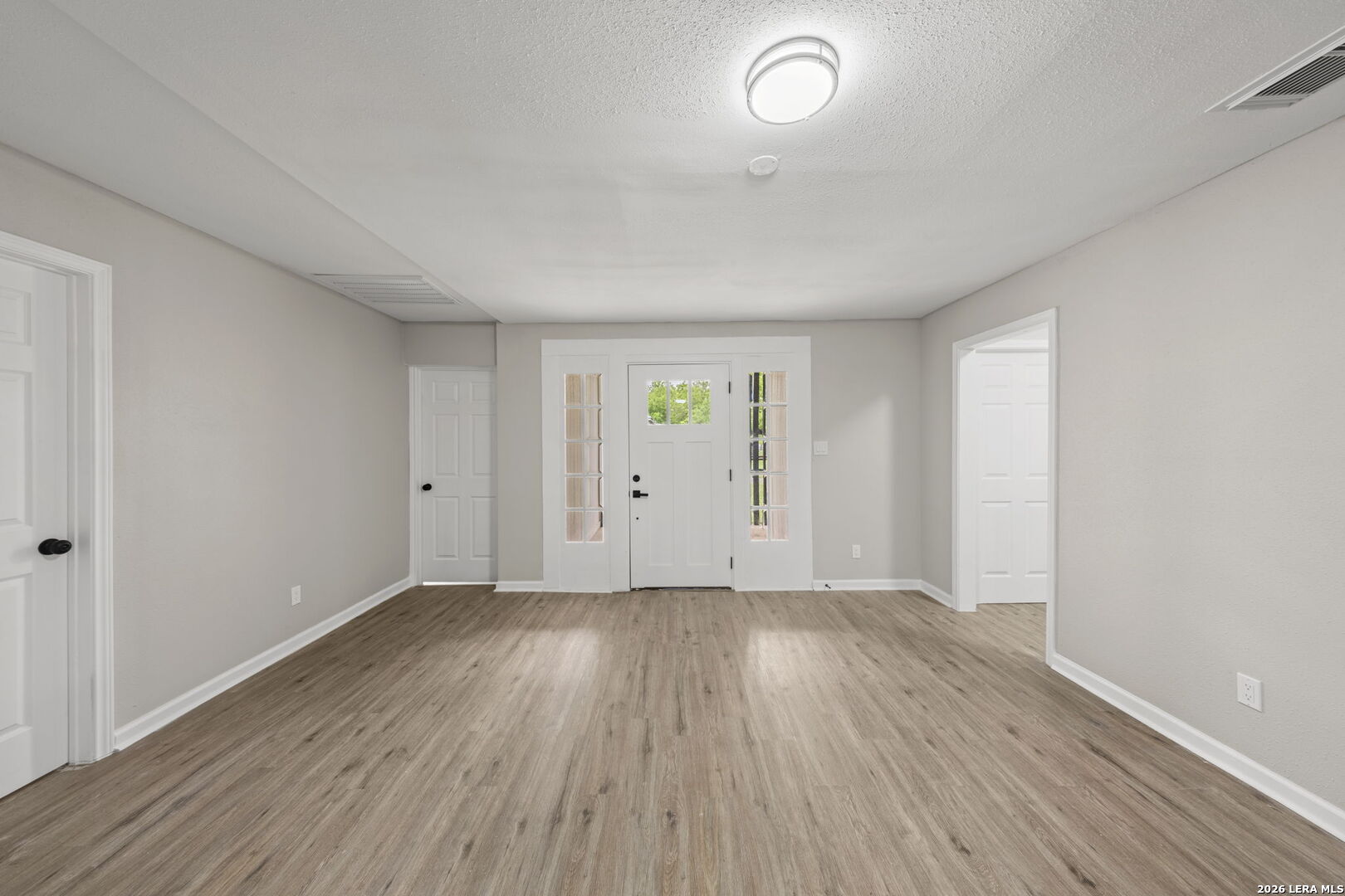 502 Ross St, ,  78028 — photo 1
