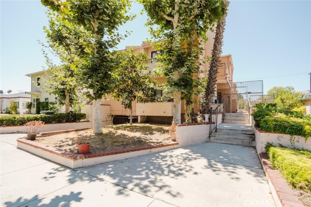 608 Hawthorne Street C, Glendale, CA 91204 — photo 1