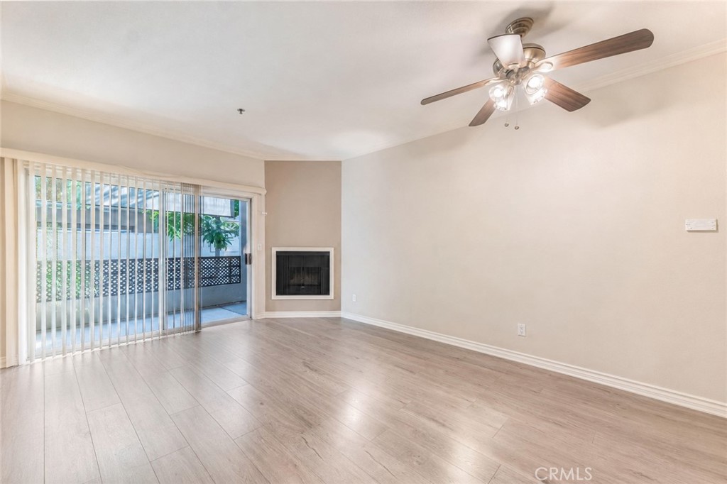 300 N El Molino Avenue 117, Pasadena, CA 91101 — photo 1