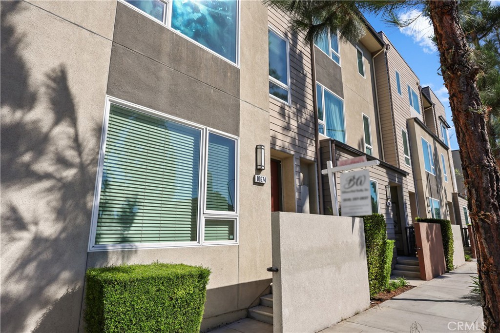 10674 Paramount, Downey, CA 90241 — photo 1
