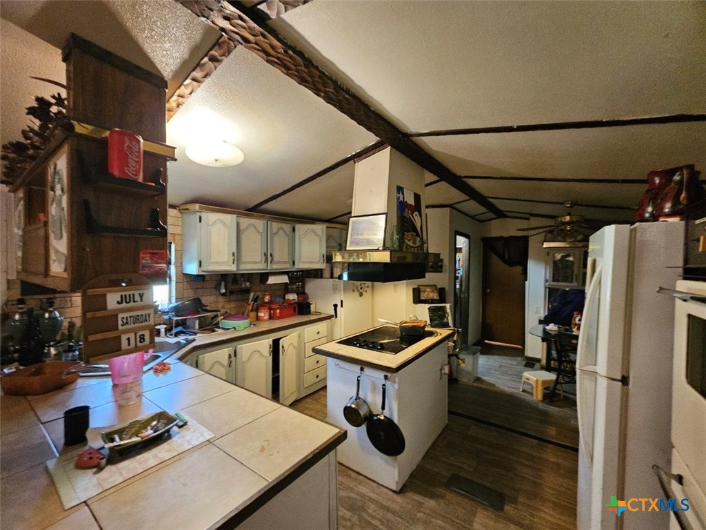 424 Christopher