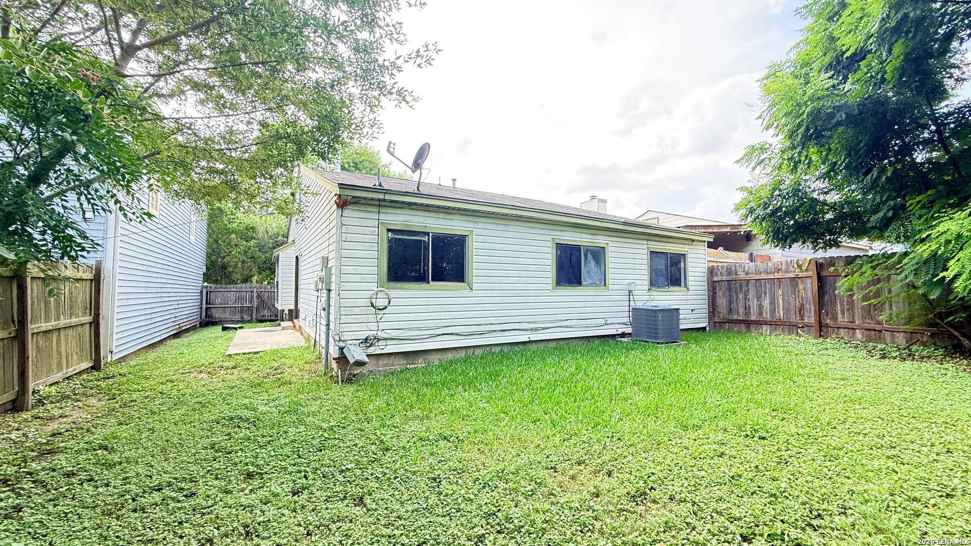 4122 SUNRISE CREEK DR, ,  78244 — photo 1
