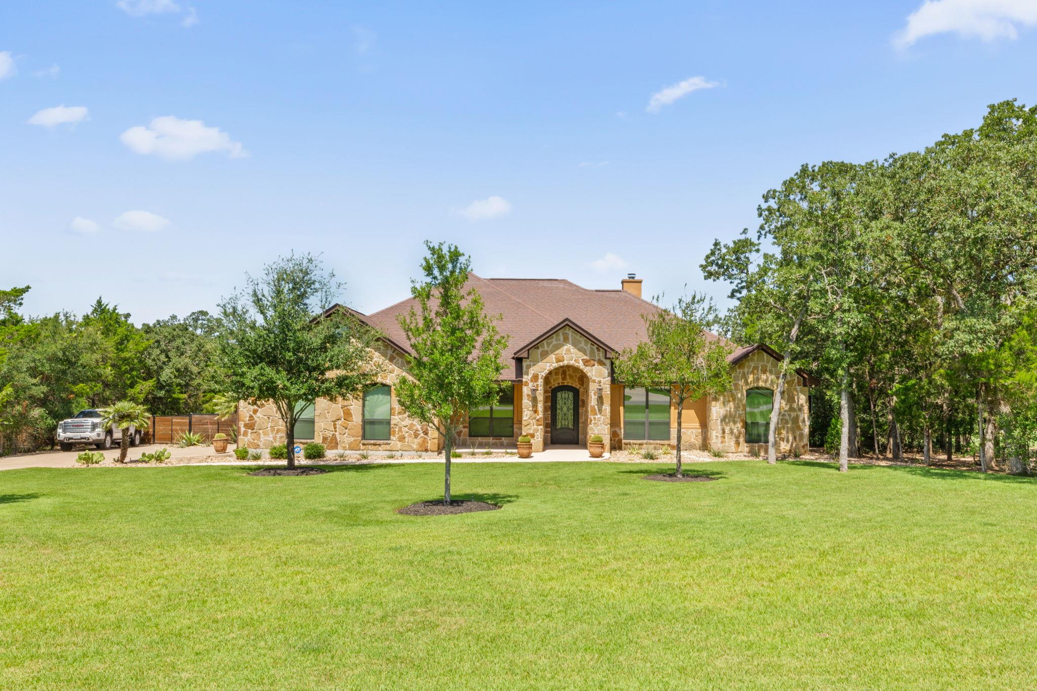 110 Long Bow, Bastrop, TX 78602 — photo 1