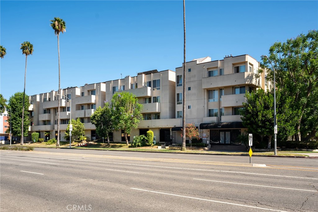 19350 Sherman Way 139, Reseda, CA 91335 — photo 1