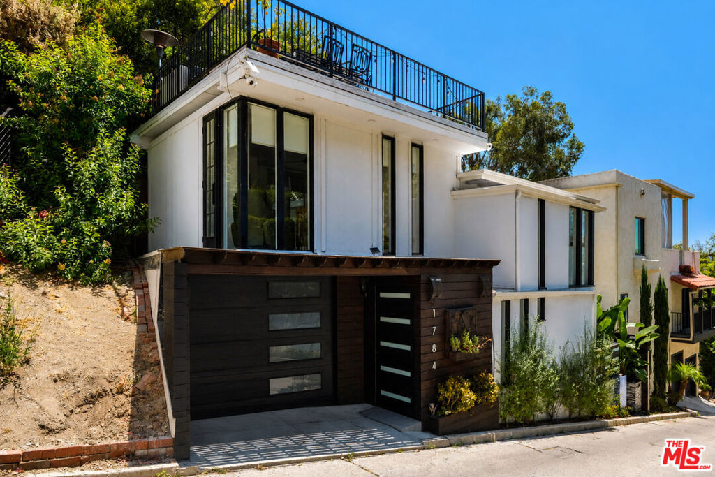 1784 N Orange Grove Avenue, Los Angeles, CA 90046 — photo 1