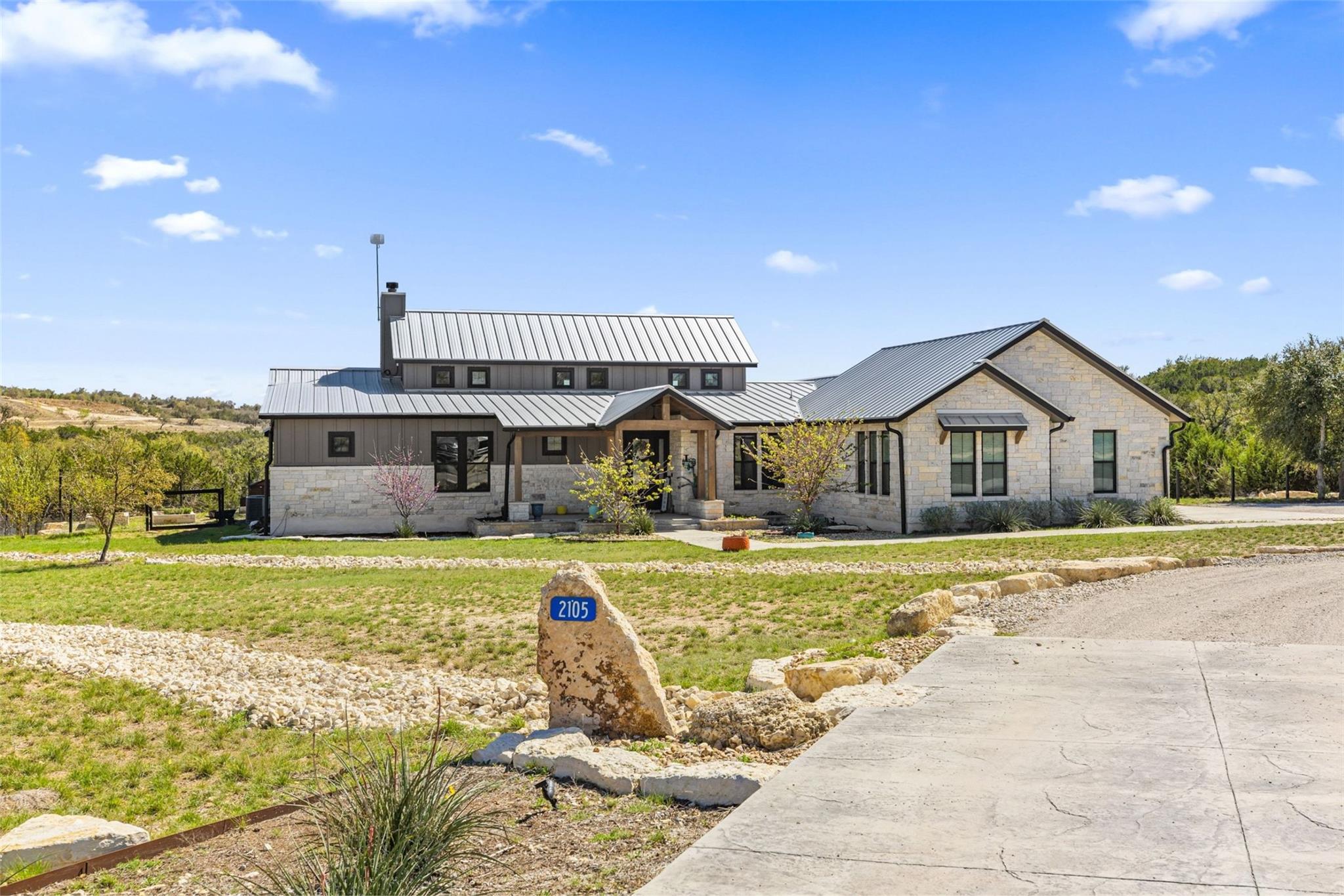 2105 Legacy Hills, Johnson City, TX 78636 — photo 1