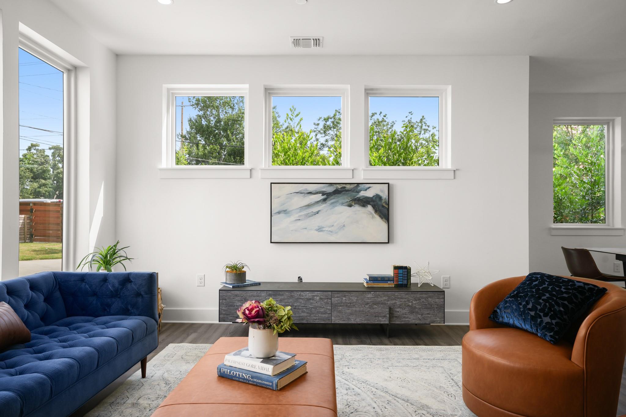 2111 Prather, Austin, TX 78704 — photo 1